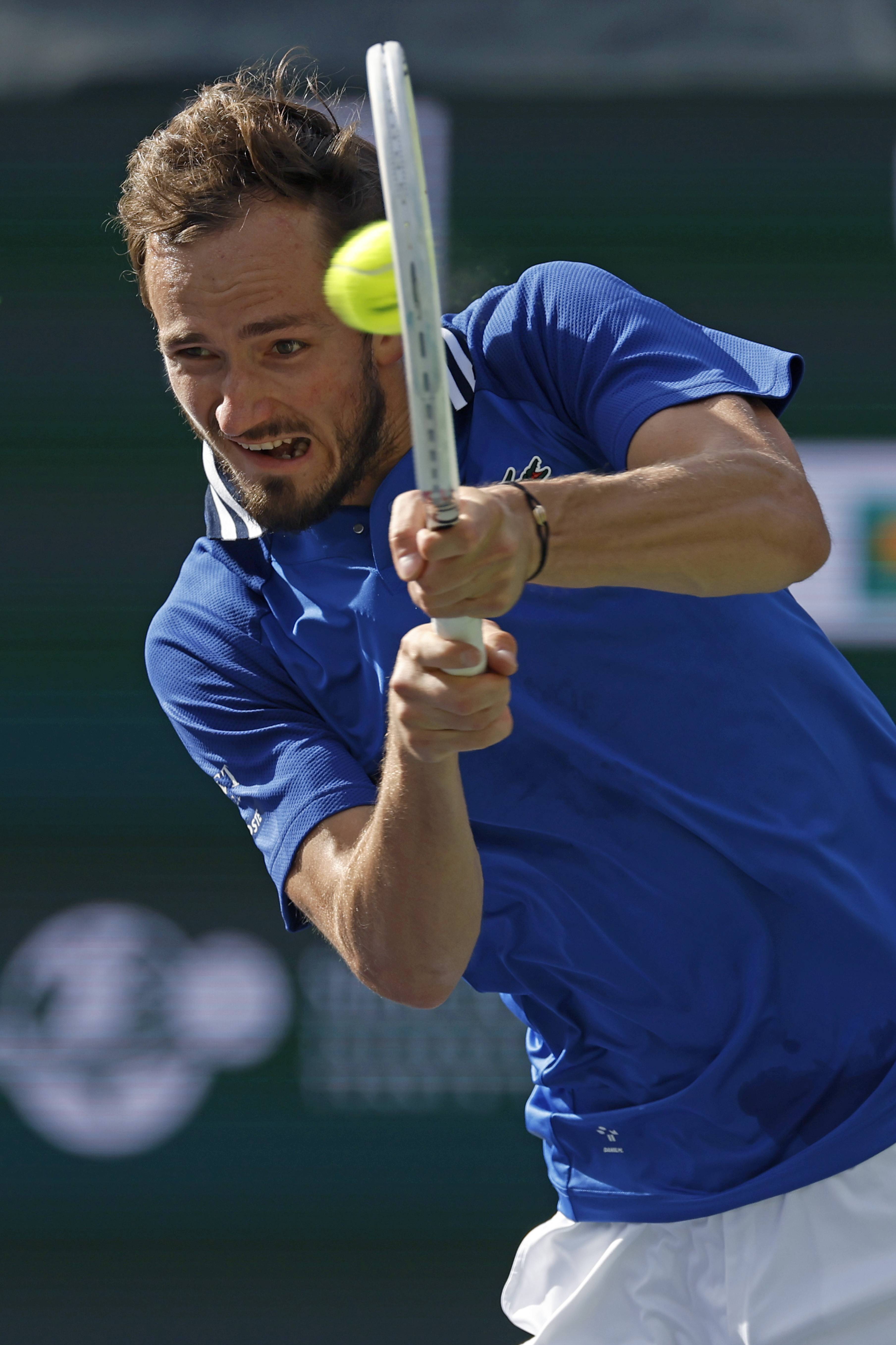 欧洲网球队碾压日本网球队,梅德韦杰夫关键制胜的简单介绍 欧洲网球队碾压日本网球队,梅德韦杰夫关键制胜的简单介绍